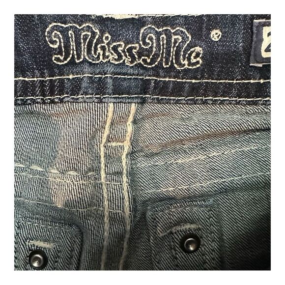 Miss Me Embellished Distressed Mid Rise Easy Skinny Jeans Sz 27 - Picture 13 of 15